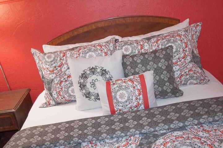 Classic Room 2 Queen Beds (5 of 5)