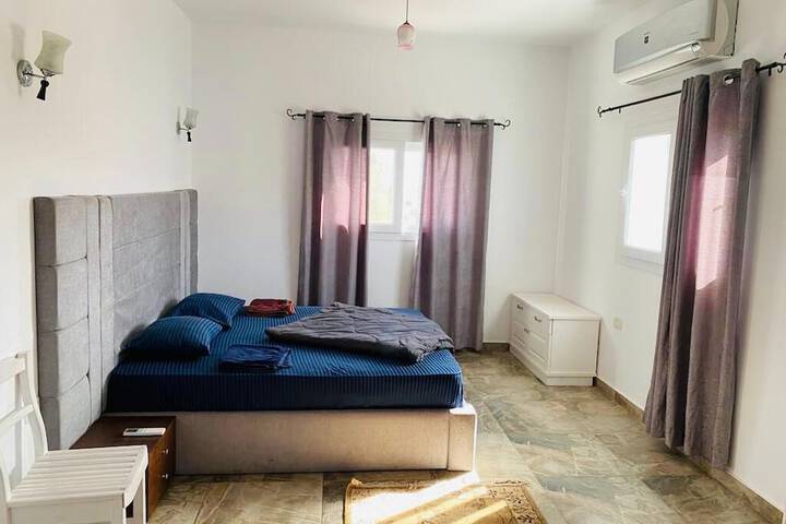 Room 19 of 108