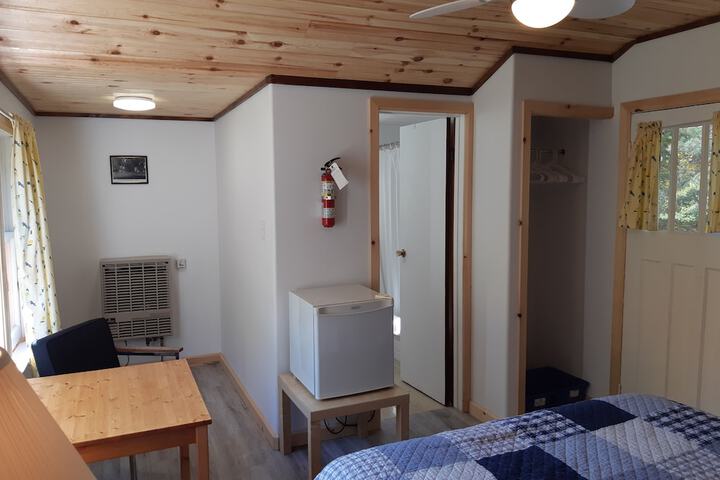Room 108 of 215