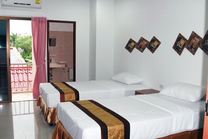 Room 8 of 42