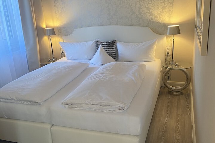 Room 18 of 70