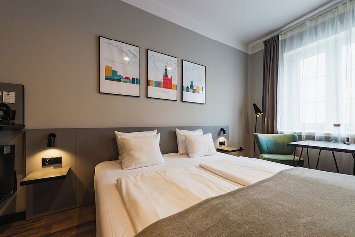 Room 20 of 65