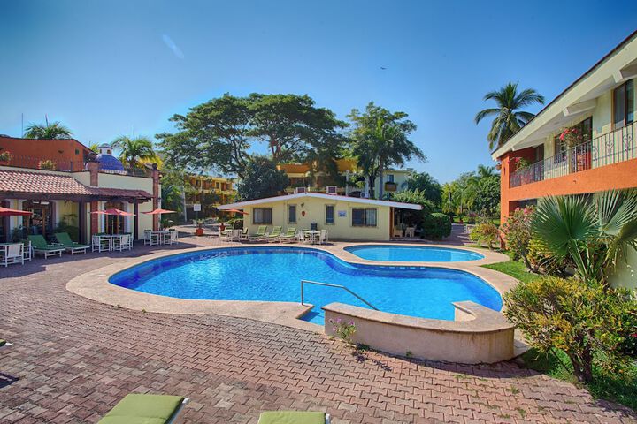 Pool 32 of 60