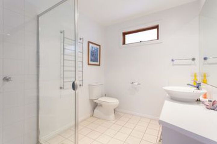Room 4 of 19