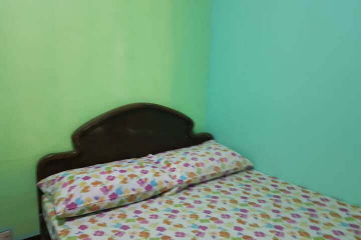 Room 2 of 18