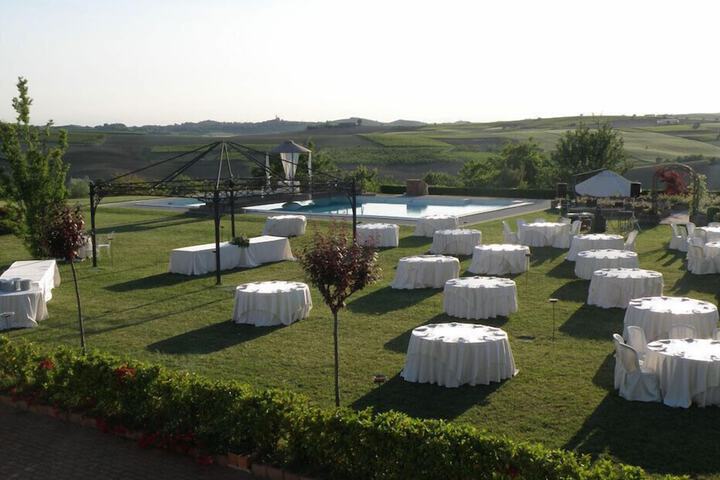 Wedding/Banquet 21 of 24