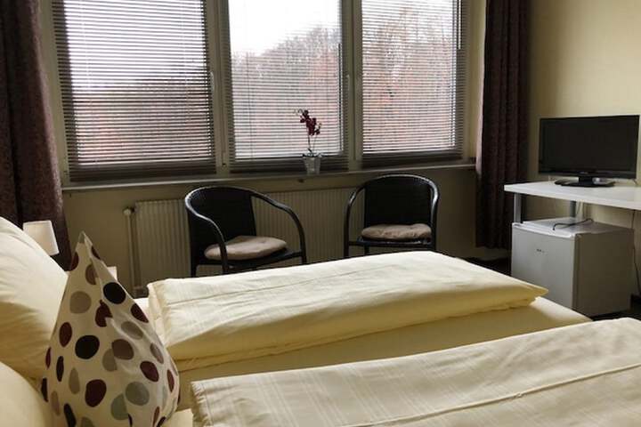 Room 13 of 26