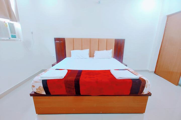 Room 10 of 41