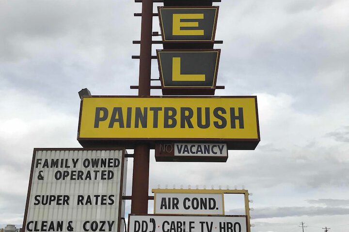 Paintbrush Motel in Riverton, WY