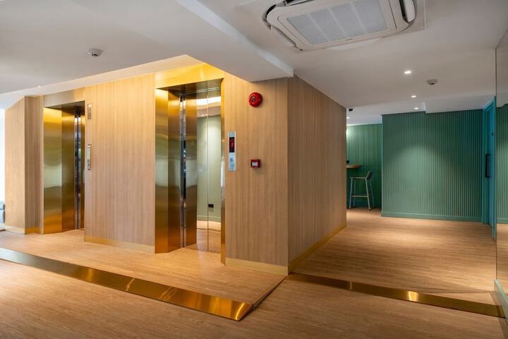 Business Center 49 of 56