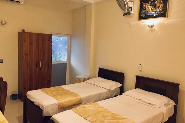 Room 5 of 67