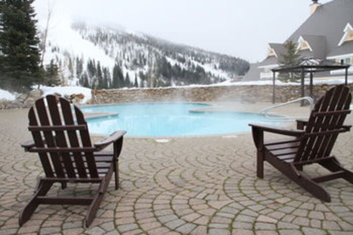Pool 17 of 26