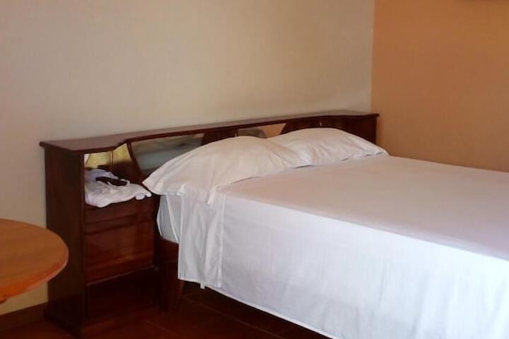 Room 14 of 49