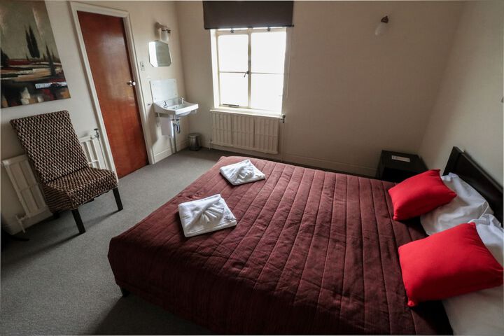 Room 10 of 51