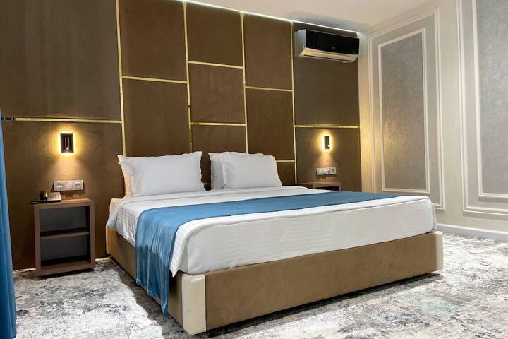 Friday Old City Hotel
