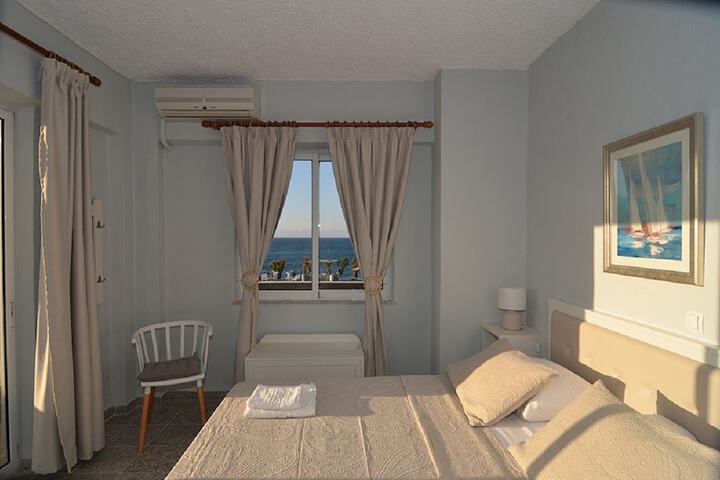 Room 2 of 24
