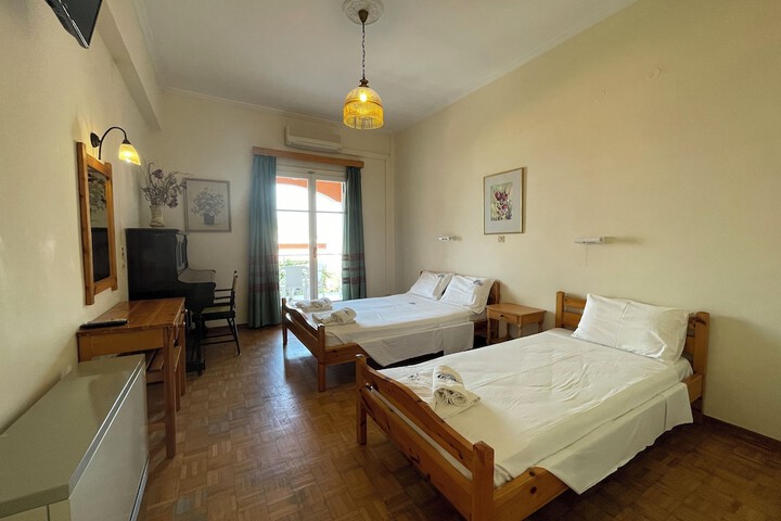 Room 49 of 121
