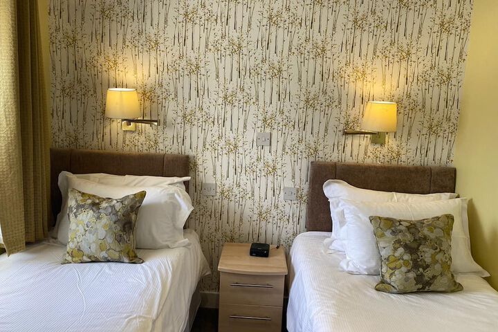 Room 19 of 36