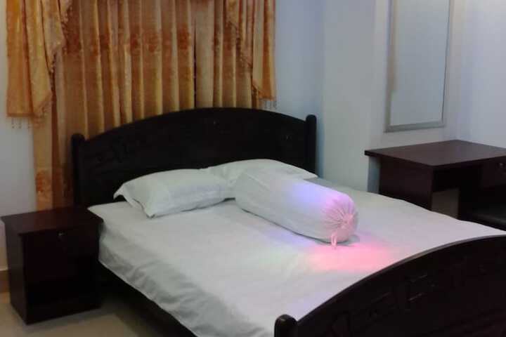 Room 5 of 14