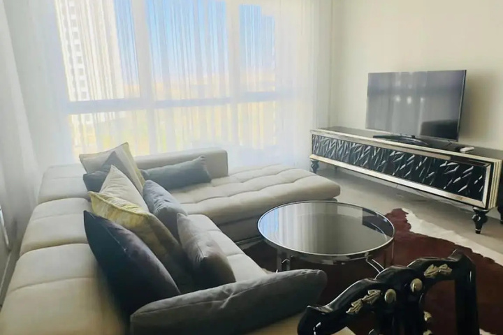 Room 10 of 15