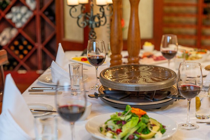 Dining 50 of 65