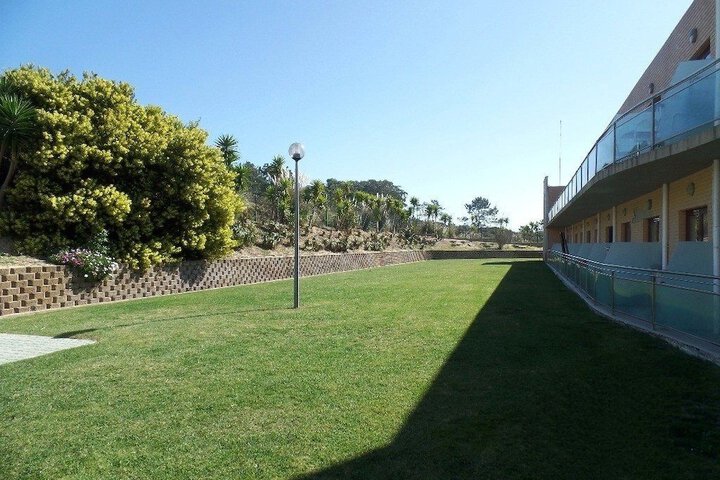Hotel Exterior 17 of 20