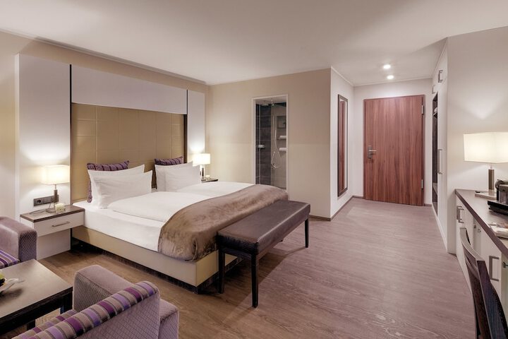 Room 14 of 78