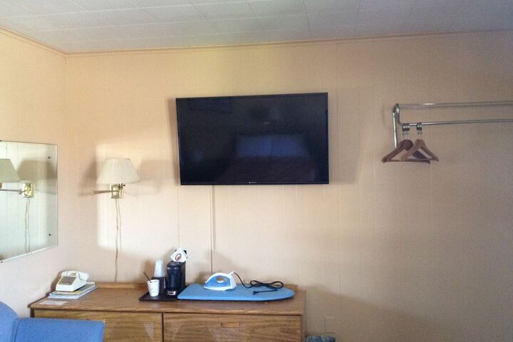 Room 13 of 29
