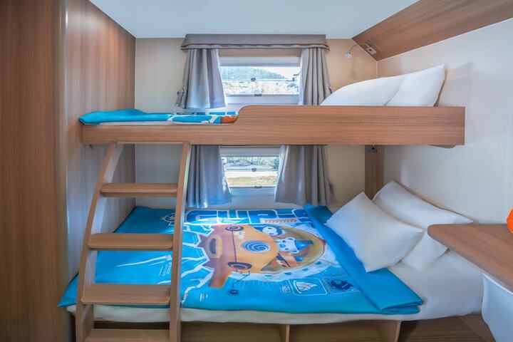 Room 4 of 15