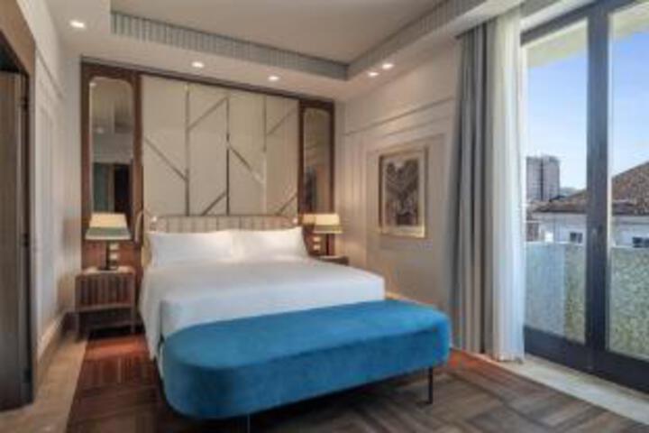 Room 21 of 23