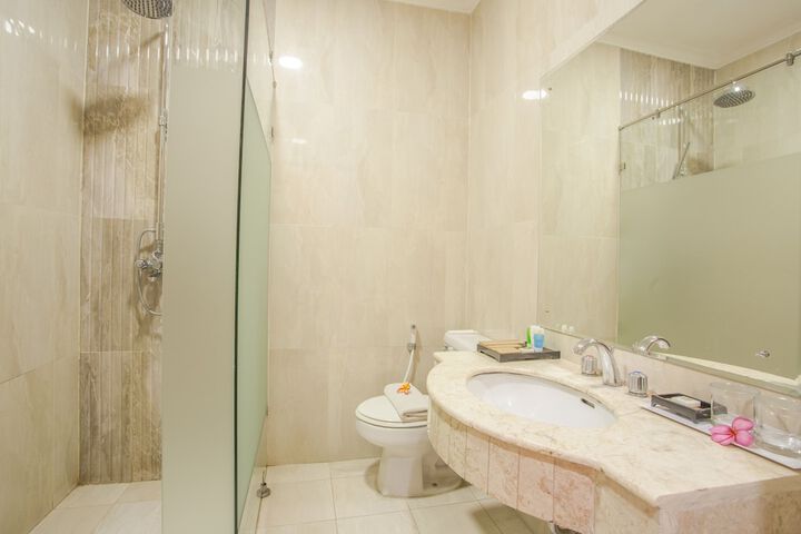 Bath Interior