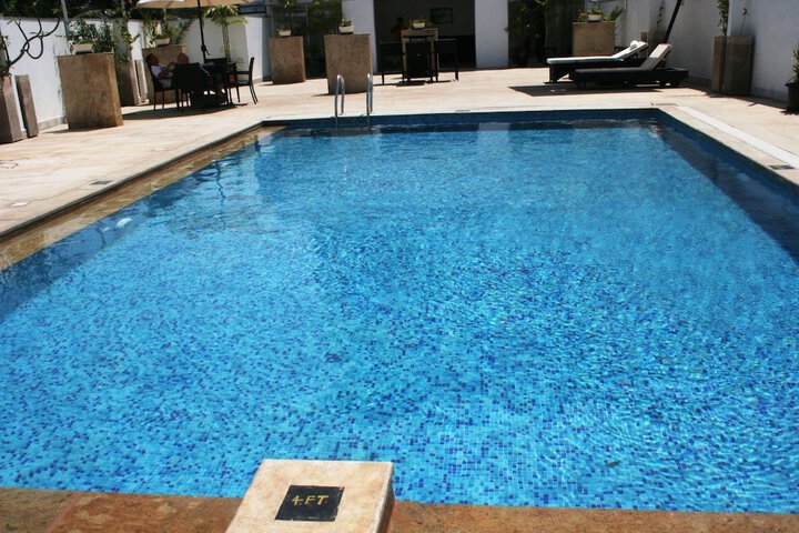 Pools & Facilities