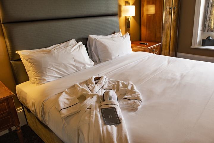 Room amenity