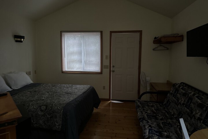 Room 17 of 83