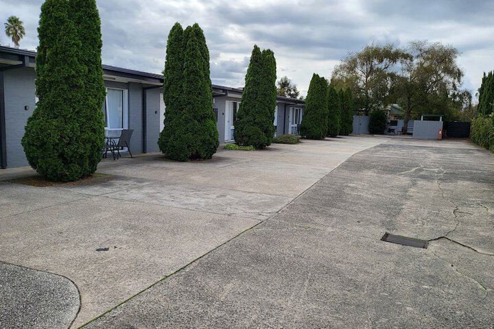 Property Grounds 26 of 30