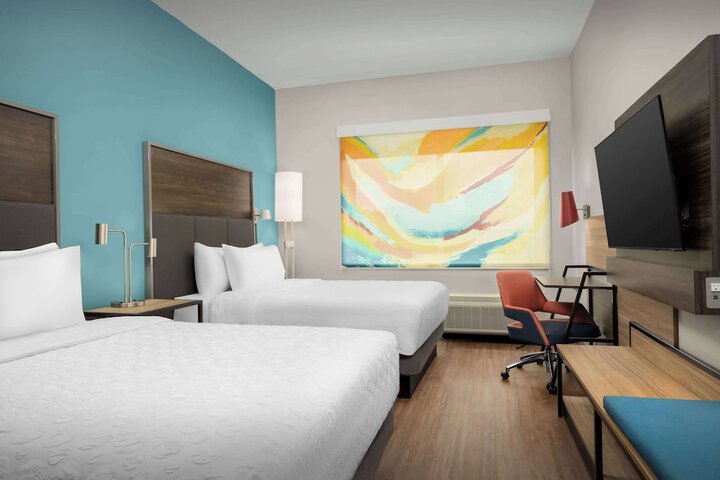 Room 13 of 34