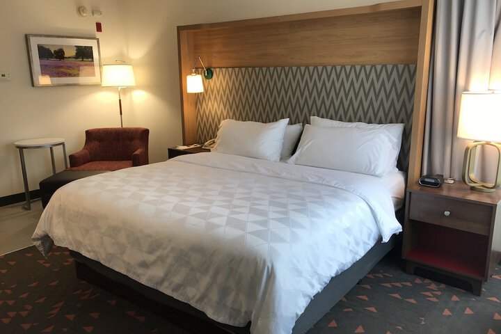 Room 9 of 41