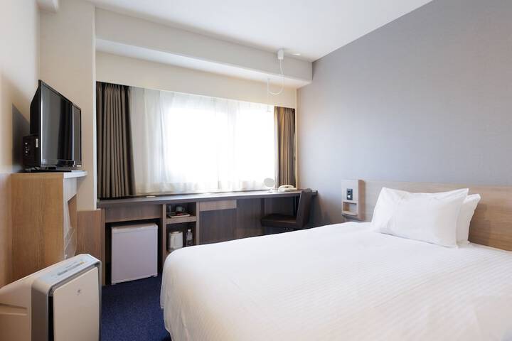 Room 6 of 26