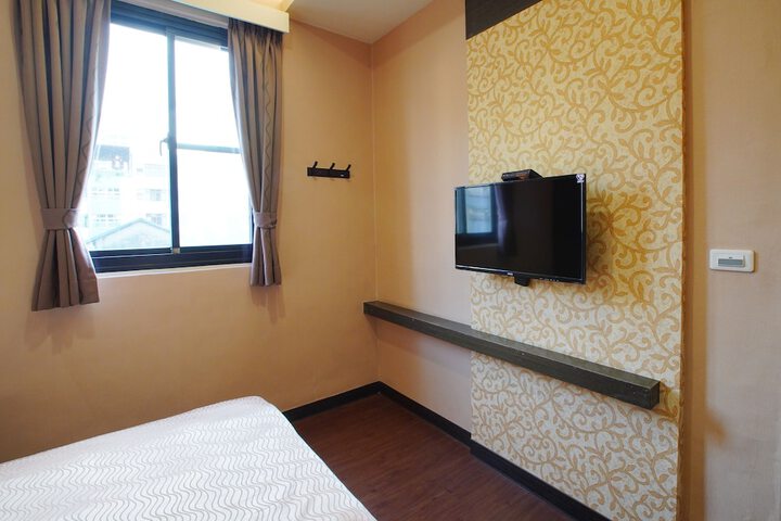 Room 31 of 66