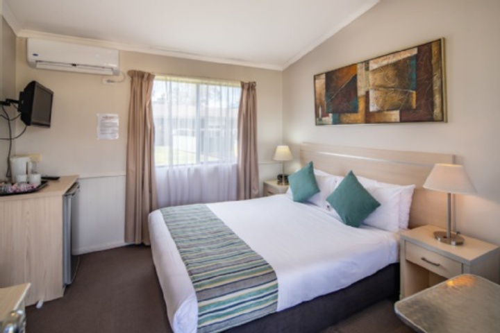 Room 371 of 611