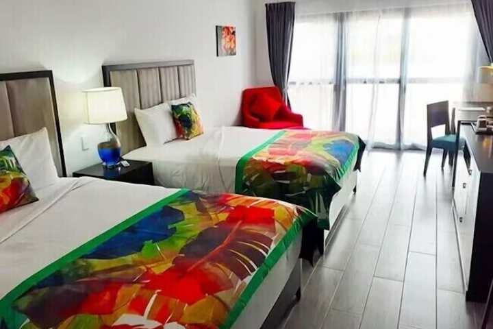 Room 9 of 23