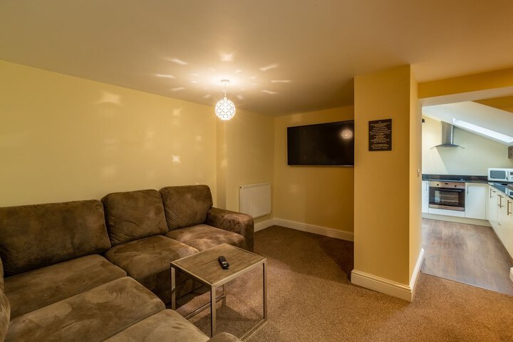 Room 78 of 132