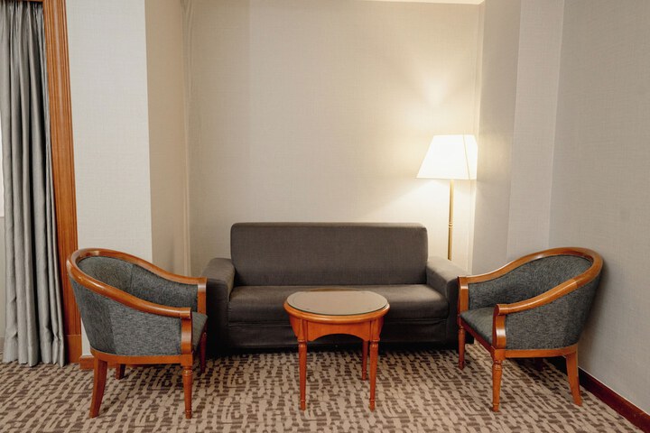 Room 19 of 66