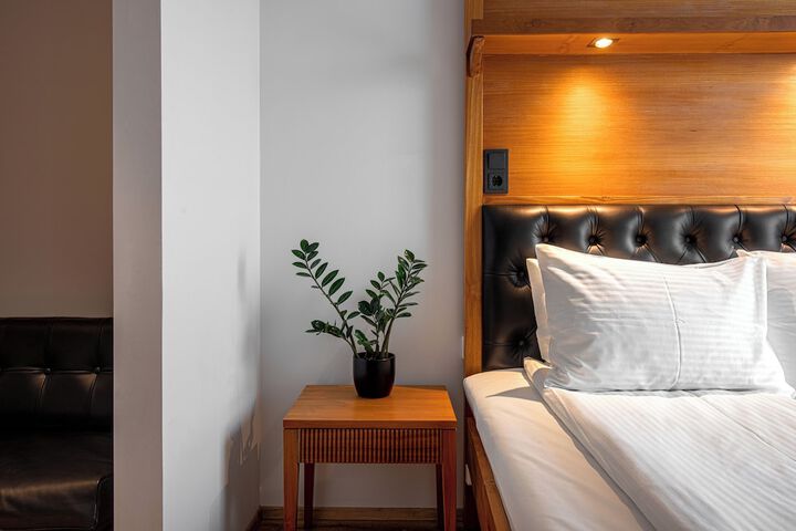 Room 18 of 44