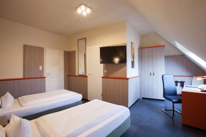 Room 29 of 57