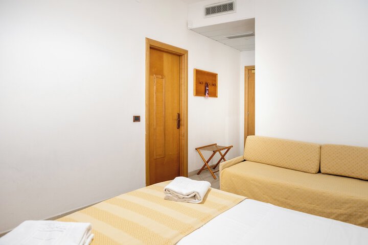 Room 7 of 45