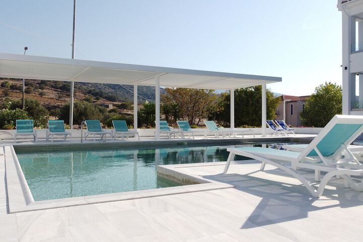 Pool 60 of 98