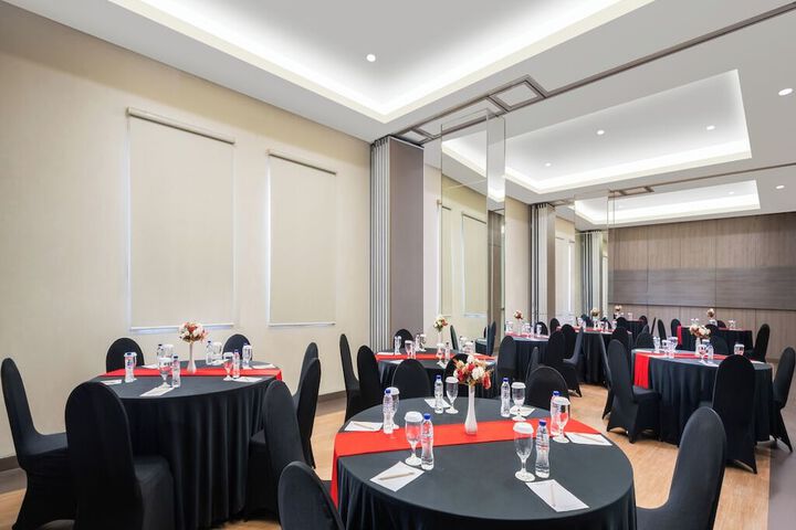 Ballroom/Hall 43 of 43