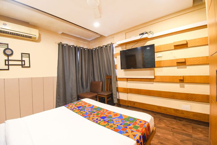 Room 17 of 24