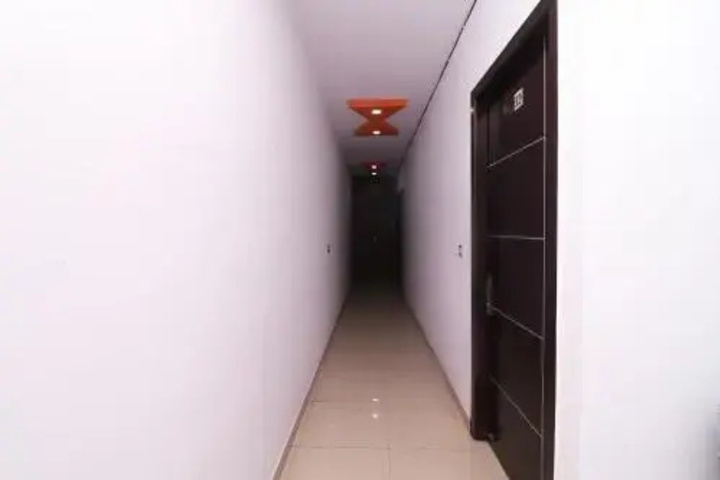 Room 12 of 15